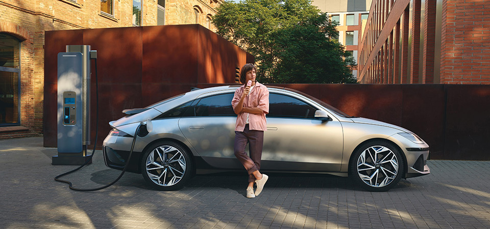 Hyundai IONIQ6 key visual