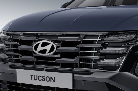 Tucson dark paint radiator grille