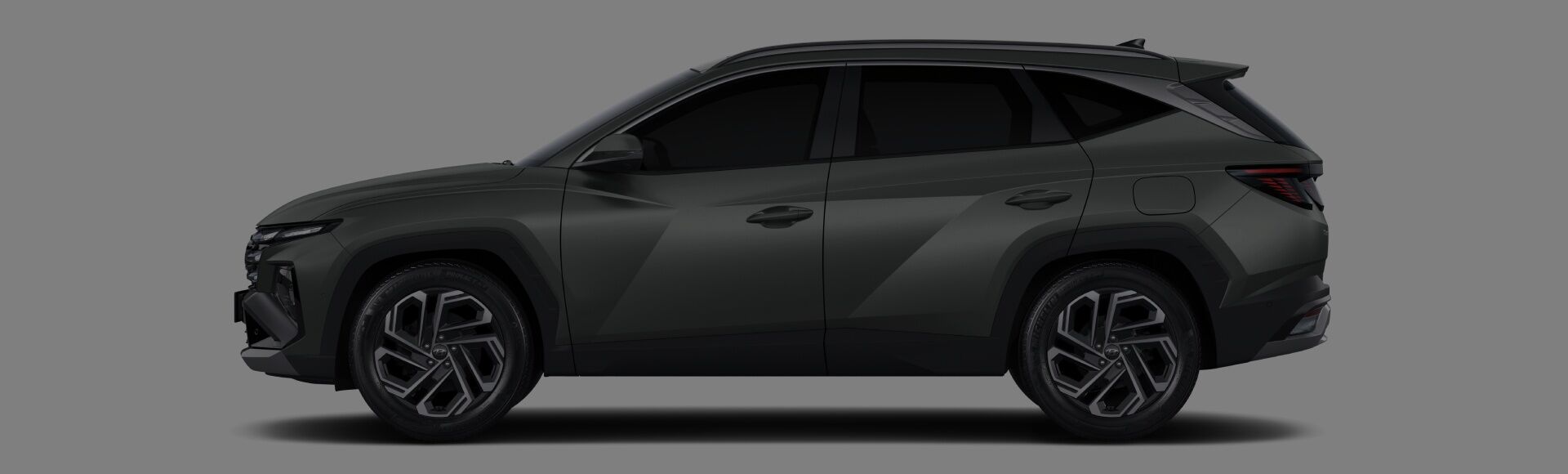 Tucson Powerful long hood design
